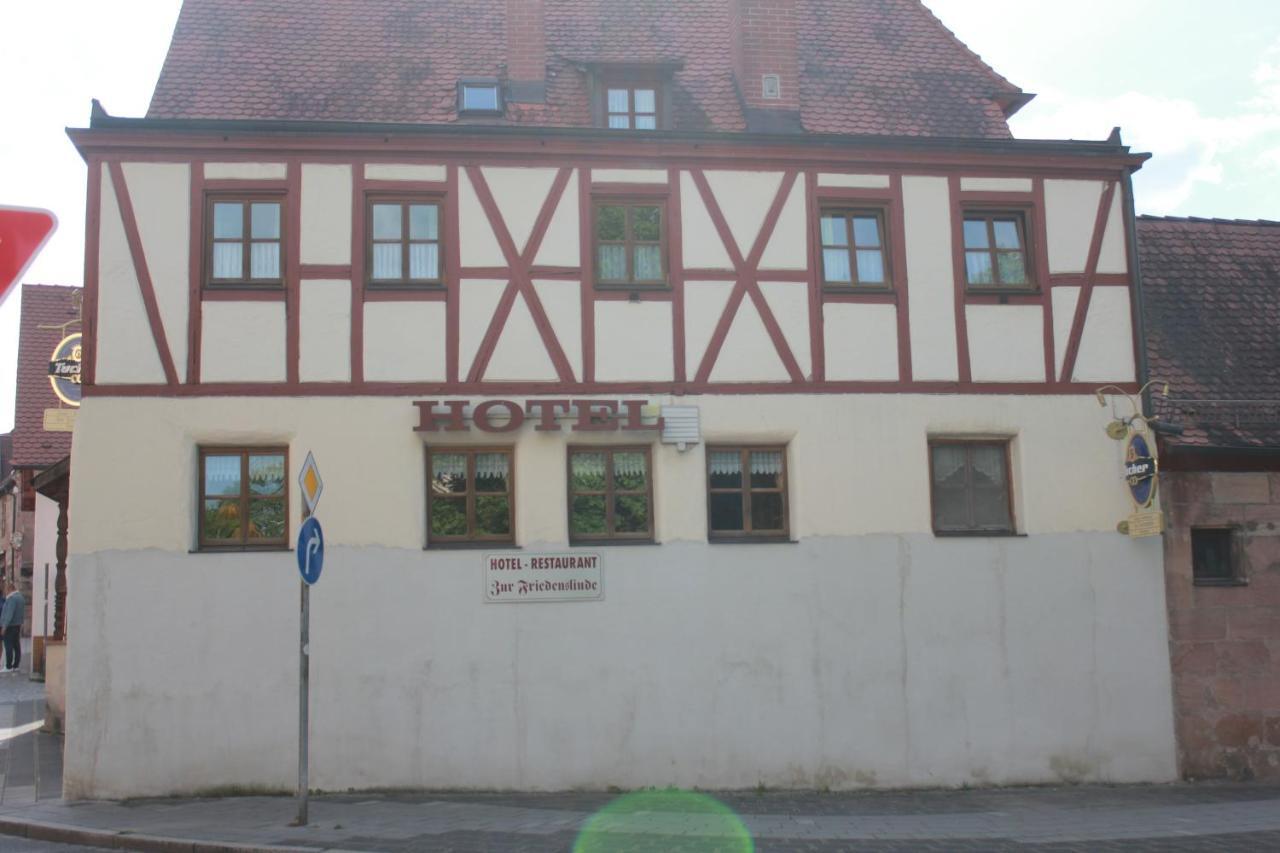 Hotel Zur Friedenslinde Nuremberg Bagian luar foto